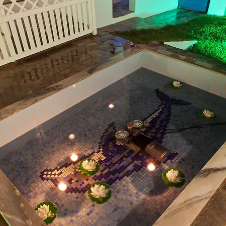 Отель Aqua Palazzo