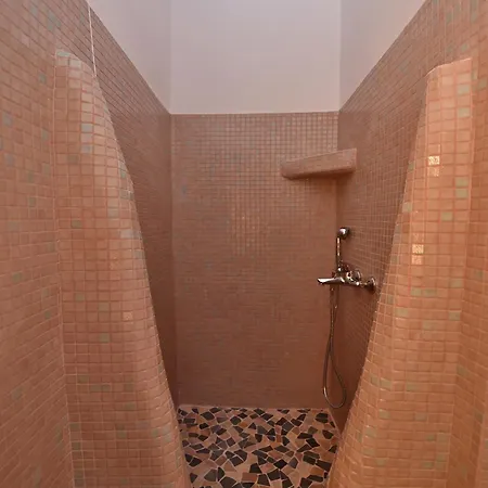 Aqua Palazzo